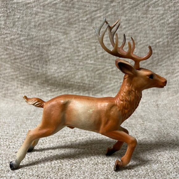 VINTAGE 6" HARD PLASTIC BUCK DEER REINDEER FIGURINE - Picture 1 of 9